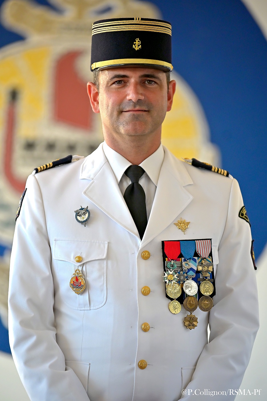 Colonel Fréderic GERLINGER Chef de corps du Régiment du service militaire adapté de Polynésie française Colonel Fréderic GERLINGERL Chef de corps du Régiment du service militaire adapté de Polynésie française